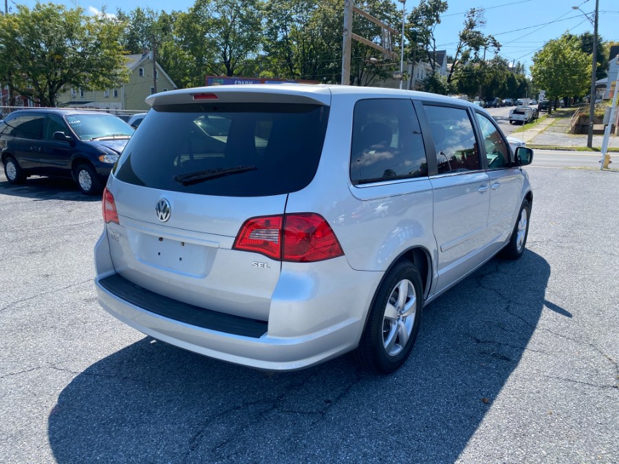 2009 Volkswagen Routan 4dr Wgn SEL, available for sale in Bethlehem, Pennsylvania | Best Auto Deals LLC. Bethlehem, Pennsylvania 2009 Volkswagen Routan 4dr Wgn SEL, available for sale in Bethlehem, Pennsylvania | Best Auto Deals LLC. Bethlehem, Pennsylvania