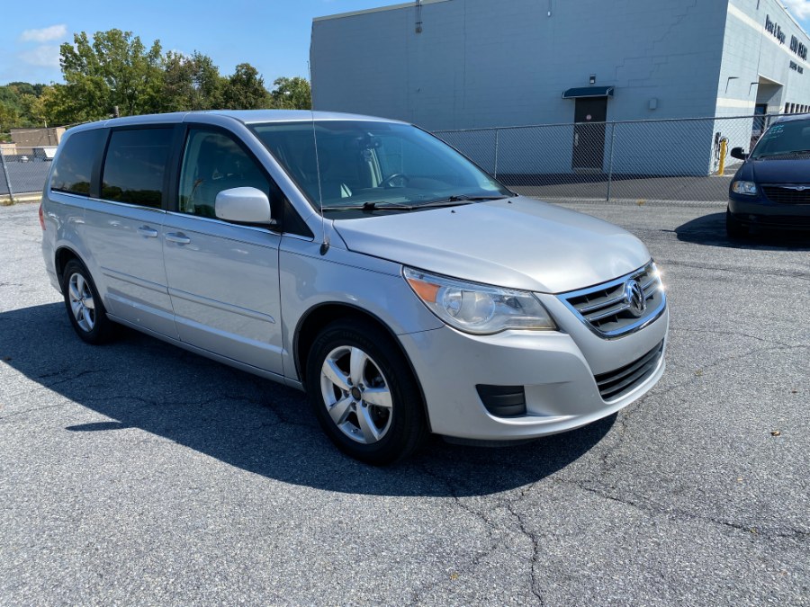 2009 Volkswagen Routan 4dr Wgn SEL, available for sale in Bethlehem, Pennsylvania | Best Auto Deals LLC. Bethlehem, Pennsylvania 2009 Volkswagen Routan 4dr Wgn SEL, available for sale in Bethlehem, Pennsylvania | Best Auto Deals LLC. Bethlehem, Pennsylvania