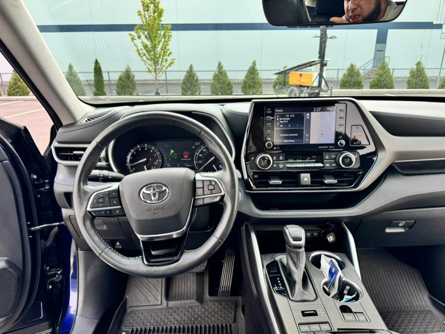 2020 Toyota Highlander XLE AWD (Natl), available for sale in Saddle Brook, New Jersey | Up 2 The Next Auto Sales LLC. Saddle Brook, New Jersey 2020 Toyota Highlander XLE AWD (Natl), available for sale in Saddle Brook, New Jersey | Up 2 The Next Auto Sales LLC. Saddle Brook, New Jersey