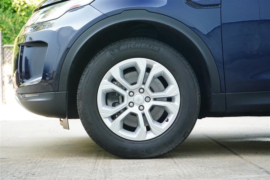 2022 Land Rover Discovery Sport S photo 14