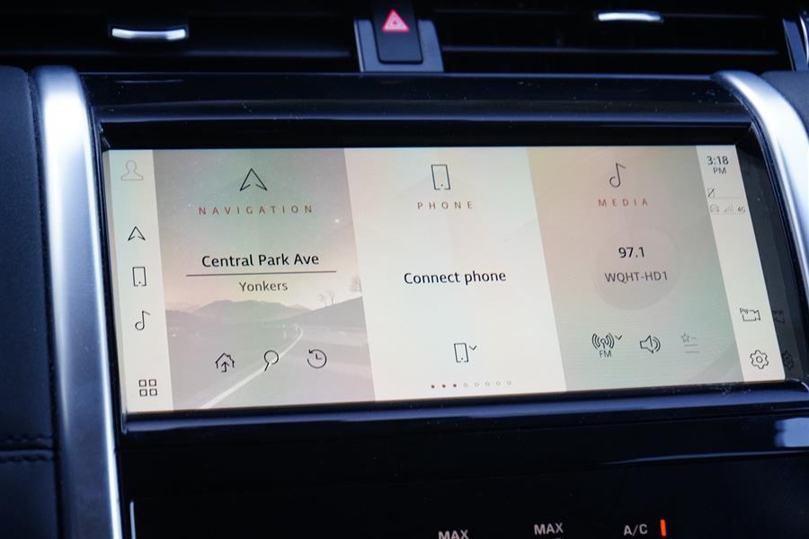 2022 Land Rover Discovery Sport S photo 30