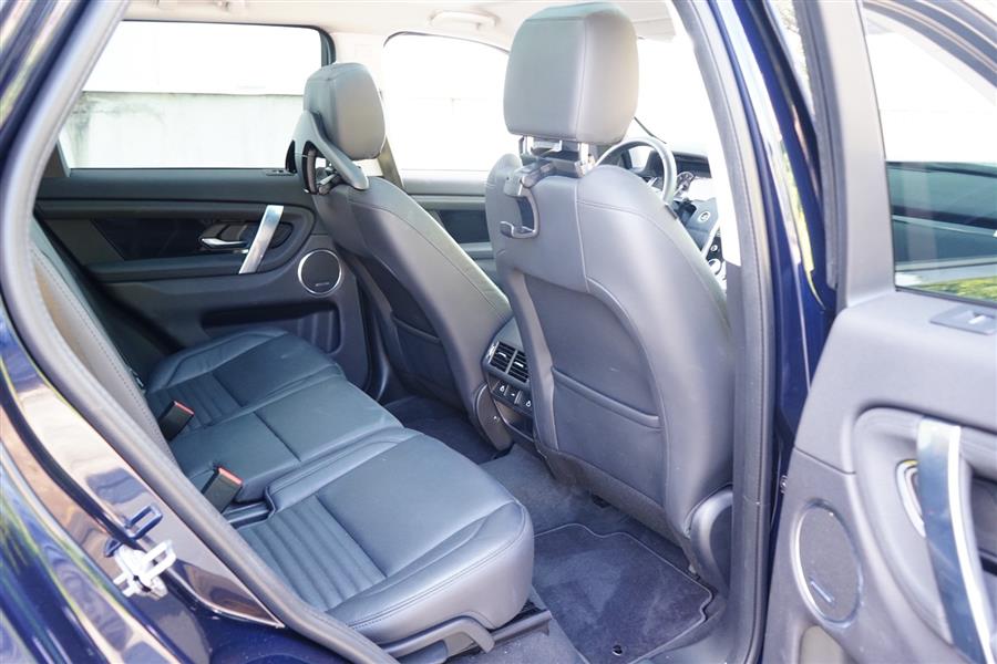 2022 Land Rover Discovery Sport S photo 39