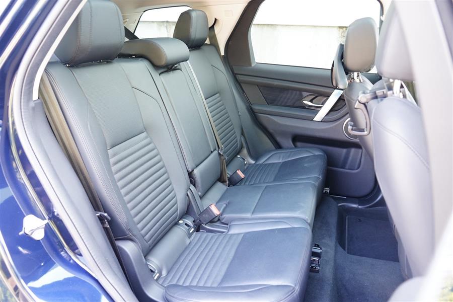 2022 Land Rover Discovery Sport S photo 40