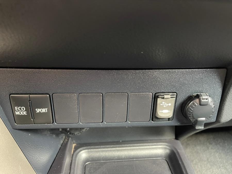 2015 Toyota RAV4 AWD 4dr LE (Natl), available for sale in Bloomfield, Connecticut | AXA Car Sales and Repair LLC. Bloomfield, Connecticut 2015 Toyota RAV4 AWD 4dr LE (Natl), available for sale in Bloomfield, Connecticut | AXA Car Sales and Repair LLC. Bloomfield, Connecticut