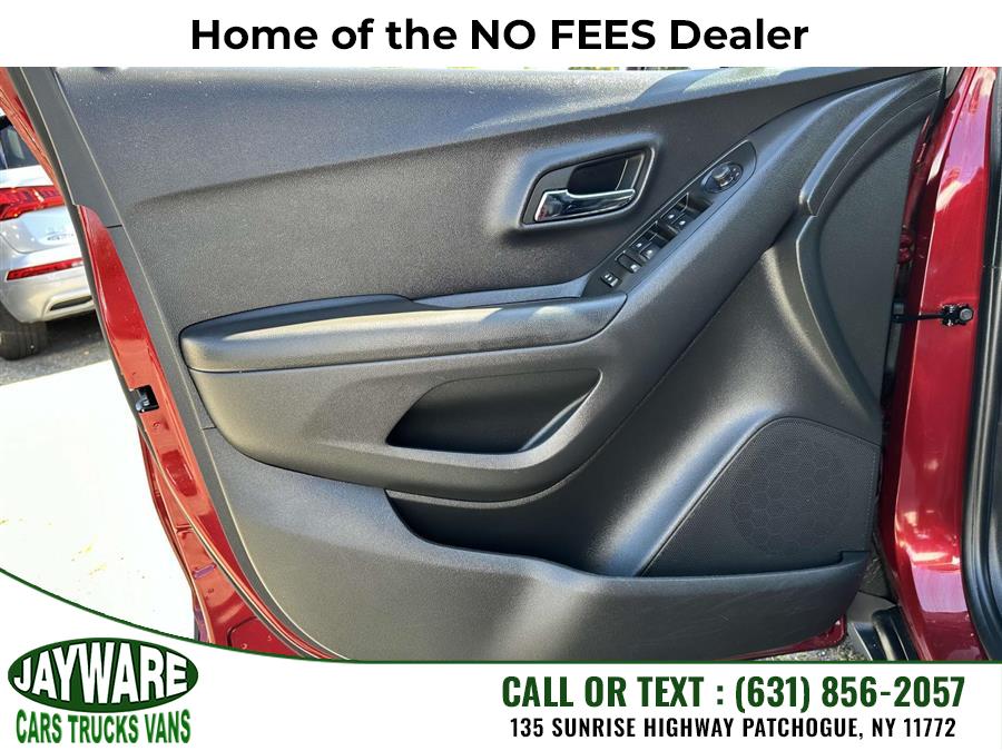 2022 Chevrolet Trax AWD 4dr LT, available for sale in Patchogue, New York | Jayware Cars Trucks Vans. Patchogue, New York 2022 Chevrolet Trax AWD 4dr LT, available for sale in Patchogue, New York | Jayware Cars Trucks Vans. Patchogue, New York