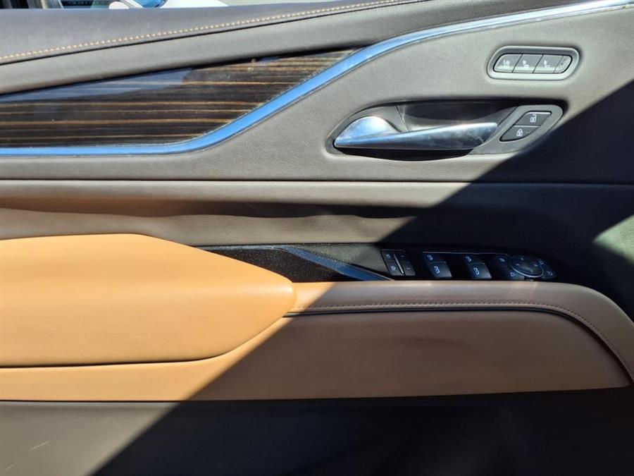2021 Cadillac Escalade 4WD 4dr Sport, available for sale in Flushing, New York | Silverline Auto Group. Flushing, New York 2021 Cadillac Escalade 4WD 4dr Sport, available for sale in Flushing, New York | Silverline Auto Group. Flushing, New York