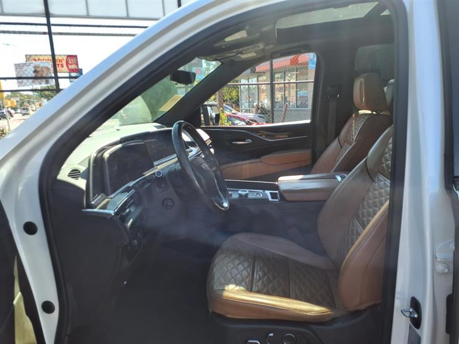 2021 Cadillac Escalade 4WD 4dr Sport, available for sale in Flushing, New York | Silverline Auto Group. Flushing, New York 2021 Cadillac Escalade 4WD 4dr Sport, available for sale in Flushing, New York | Silverline Auto Group. Flushing, New York