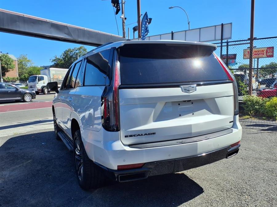 2021 Cadillac Escalade 4WD 4dr Sport, available for sale in Flushing, New York | Silverline Auto Group. Flushing, New York 2021 Cadillac Escalade 4WD 4dr Sport, available for sale in Flushing, New York | Silverline Auto Group. Flushing, New York