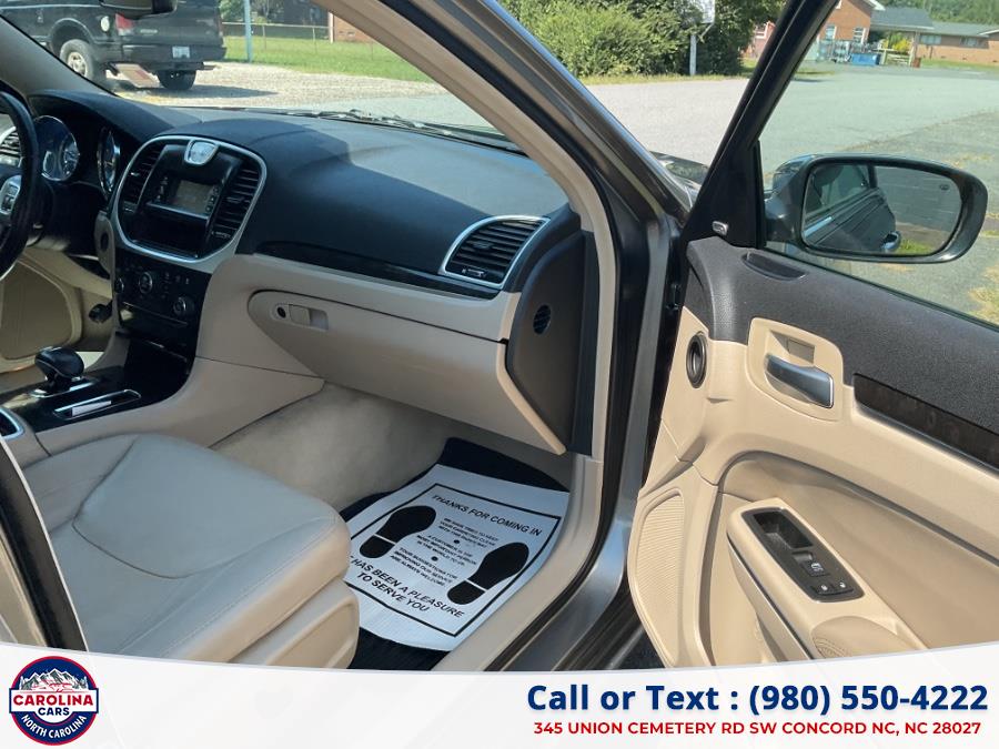 2012 Chrysler 300 4dr Sdn V6 Limited RWD, available for sale in Concord, North Carolina | Carolina Cars.Org. Concord, North Carolina 2012 Chrysler 300 4dr Sdn V6 Limited RWD, available for sale in Concord, North Carolina | Carolina Cars.Org. Concord, North Carolina