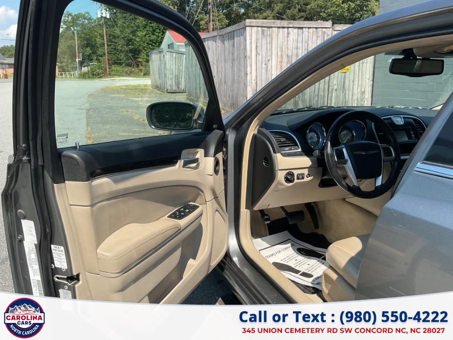 2012 Chrysler 300 4dr Sdn V6 Limited RWD, available for sale in Concord, North Carolina | Carolina Cars.Org. Concord, North Carolina 2012 Chrysler 300 4dr Sdn V6 Limited RWD, available for sale in Concord, North Carolina | Carolina Cars.Org. Concord, North Carolina