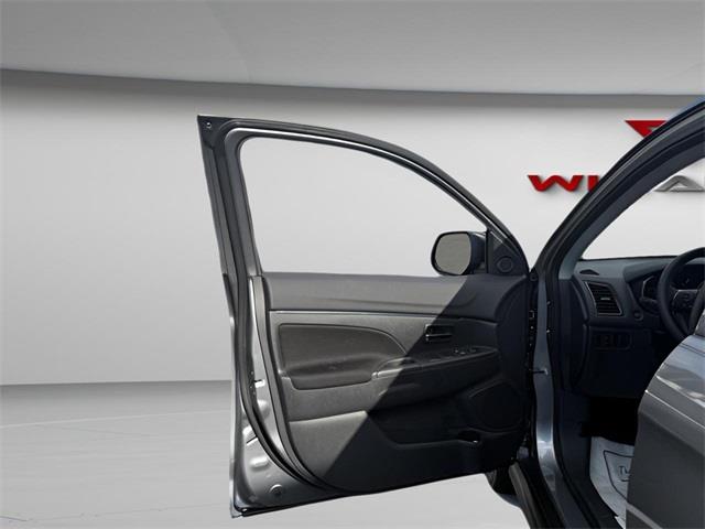 2024 Mitsubishi Outlander Sport 2.0 LE, available for sale in Stratford, Connecticut | Wiz Leasing Inc. Stratford, Connecticut 2024 Mitsubishi Outlander Sport 2.0 LE, available for sale in Stratford, Connecticut | Wiz Leasing Inc. Stratford, Connecticut