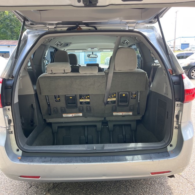2015 Toyota Sienna 5dr 8-Pass Van LE FWD (Natl), available for sale in Corona, New York | Raymonds Cars Inc. Corona, New York 2015 Toyota Sienna 5dr 8-Pass Van LE FWD (Natl), available for sale in Corona, New York | Raymonds Cars Inc. Corona, New York