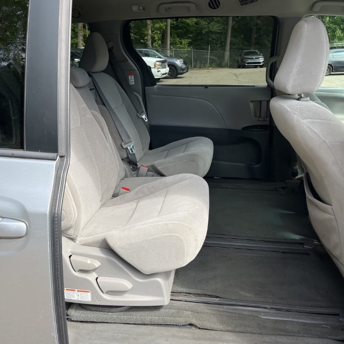 2015 Toyota Sienna 5dr 8-Pass Van LE FWD (Natl), available for sale in Corona, New York | Raymonds Cars Inc. Corona, New York 2015 Toyota Sienna 5dr 8-Pass Van LE FWD (Natl), available for sale in Corona, New York | Raymonds Cars Inc. Corona, New York