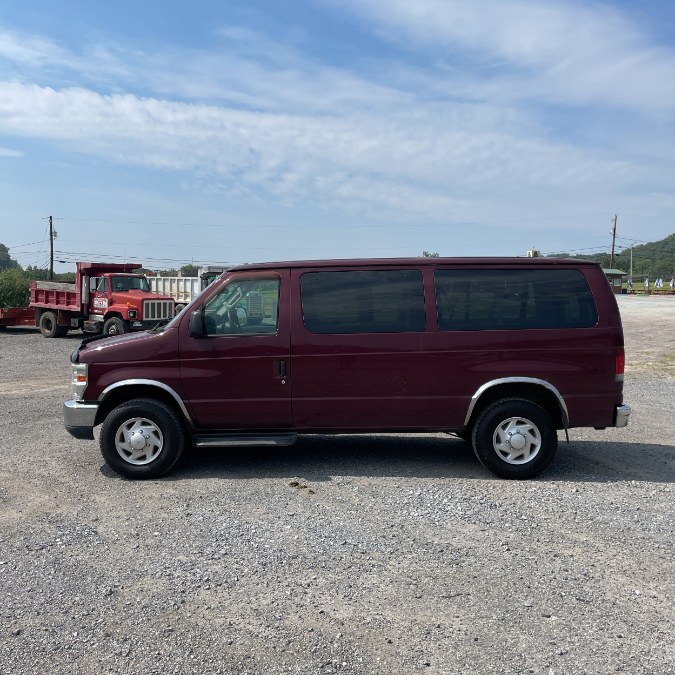 2008 Ford Econoline Wagon E-350 Super Duty XLT, available for sale in Corona, New York | Raymonds Cars Inc. Corona, New York 2008 Ford Econoline Wagon E-350 Super Duty XLT, available for sale in Corona, New York | Raymonds Cars Inc. Corona, New York