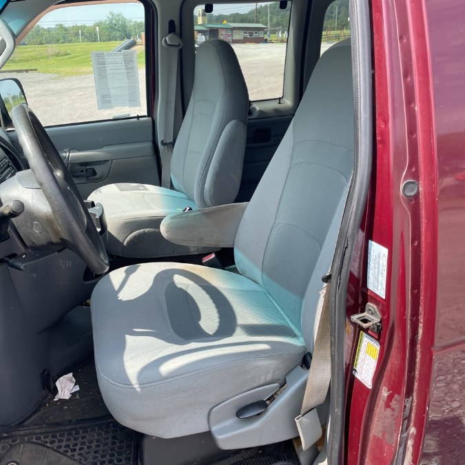 2008 Ford Econoline Wagon E-350 Super Duty XLT, available for sale in Corona, New York | Raymonds Cars Inc. Corona, New York 2008 Ford Econoline Wagon E-350 Super Duty XLT, available for sale in Corona, New York | Raymonds Cars Inc. Corona, New York