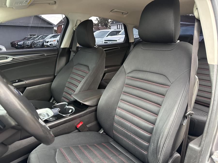 2014 Ford Fusion 4dr Sdn SE FWD, available for sale in Little Ferry, New Jersey | Victoria Preowned Autos Inc. Little Ferry, New Jersey 2014 Ford Fusion 4dr Sdn SE FWD, available for sale in Little Ferry, New Jersey | Victoria Preowned Autos Inc. Little Ferry, New Jersey