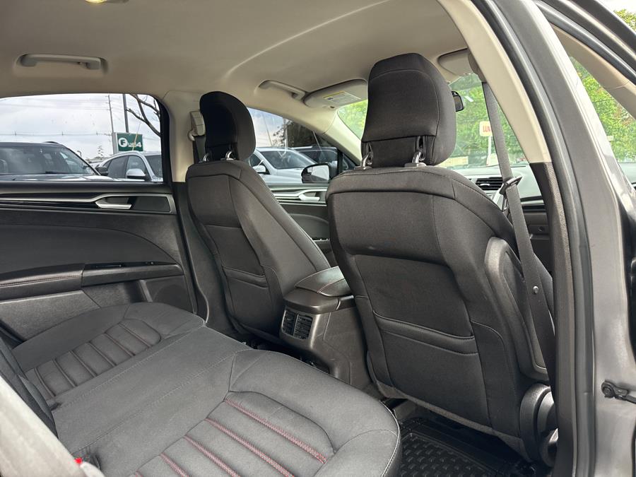 2014 Ford Fusion 4dr Sdn SE FWD, available for sale in Little Ferry, New Jersey | Victoria Preowned Autos Inc. Little Ferry, New Jersey 2014 Ford Fusion 4dr Sdn SE FWD, available for sale in Little Ferry, New Jersey | Victoria Preowned Autos Inc. Little Ferry, New Jersey