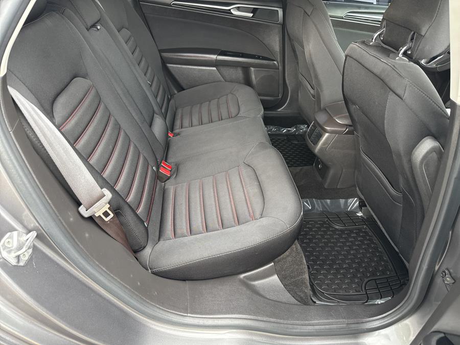 2014 Ford Fusion 4dr Sdn SE FWD, available for sale in Little Ferry, New Jersey | Victoria Preowned Autos Inc. Little Ferry, New Jersey 2014 Ford Fusion 4dr Sdn SE FWD, available for sale in Little Ferry, New Jersey | Victoria Preowned Autos Inc. Little Ferry, New Jersey