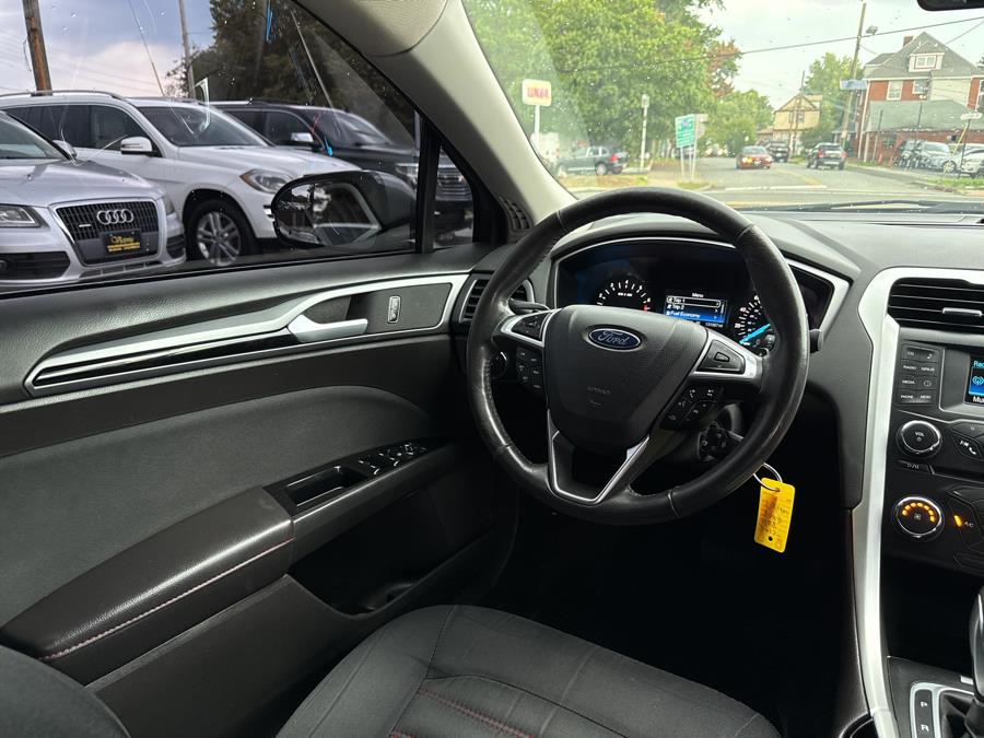 2014 Ford Fusion 4dr Sdn SE FWD, available for sale in Little Ferry, New Jersey | Victoria Preowned Autos Inc. Little Ferry, New Jersey 2014 Ford Fusion 4dr Sdn SE FWD, available for sale in Little Ferry, New Jersey | Victoria Preowned Autos Inc. Little Ferry, New Jersey
