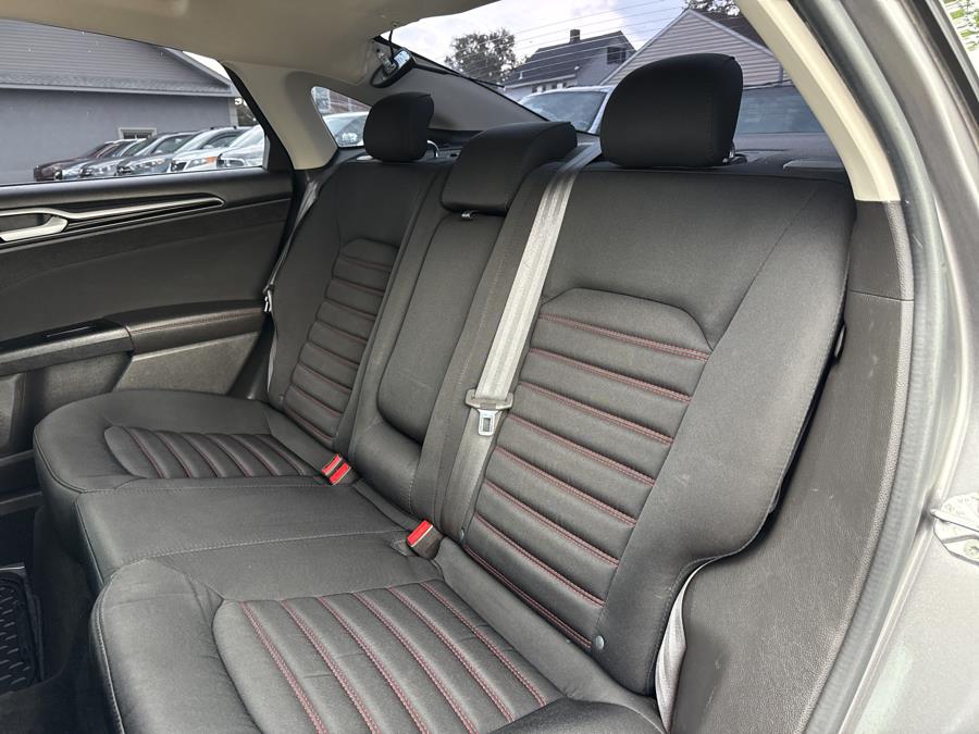 2014 Ford Fusion 4dr Sdn SE FWD, available for sale in Little Ferry, New Jersey | Victoria Preowned Autos Inc. Little Ferry, New Jersey 2014 Ford Fusion 4dr Sdn SE FWD, available for sale in Little Ferry, New Jersey | Victoria Preowned Autos Inc. Little Ferry, New Jersey