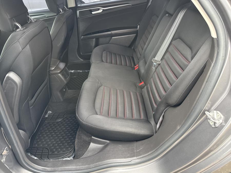 2014 Ford Fusion 4dr Sdn SE FWD, available for sale in Little Ferry, New Jersey | Victoria Preowned Autos Inc. Little Ferry, New Jersey 2014 Ford Fusion 4dr Sdn SE FWD, available for sale in Little Ferry, New Jersey | Victoria Preowned Autos Inc. Little Ferry, New Jersey