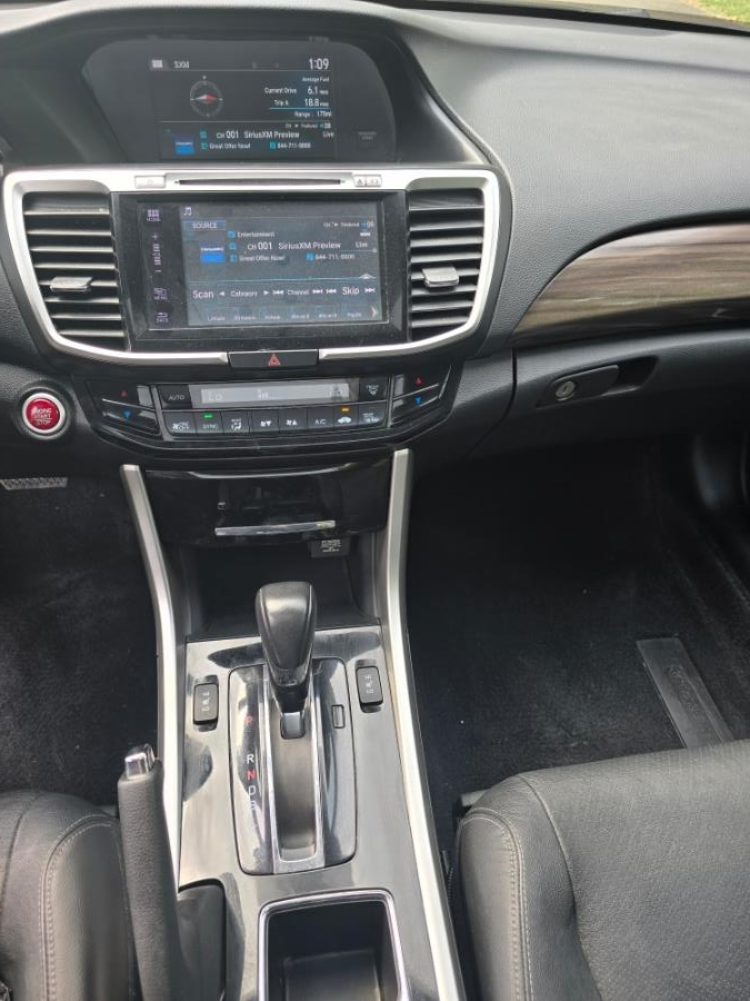 2017 Honda Accord Sedan EX-L CVT, available for sale in Springfield, Massachusetts | Fast Lane Auto Sales & Service, Inc. . Springfield, Massachusetts 2017 Honda Accord Sedan EX-L CVT, available for sale in Springfield, Massachusetts | Fast Lane Auto Sales & Service, Inc. . Springfield, Massachusetts