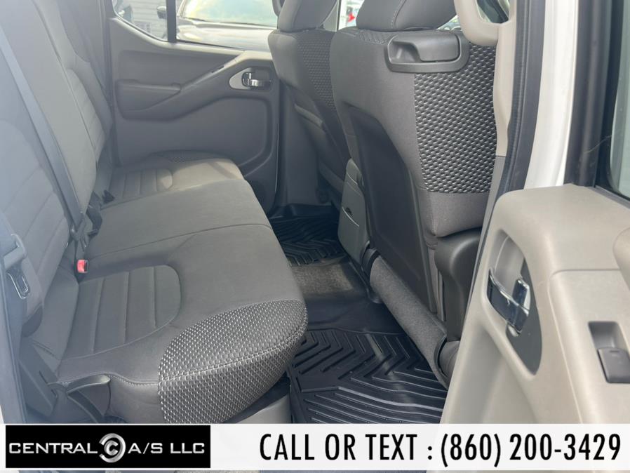 2012 Nissan Frontier 4WD Crew Cab SWB Auto SV, available for sale in East Windsor, Connecticut | Central A/S LLC. East Windsor, Connecticut 2012 Nissan Frontier 4WD Crew Cab SWB Auto SV, available for sale in East Windsor, Connecticut | Central A/S LLC. East Windsor, Connecticut