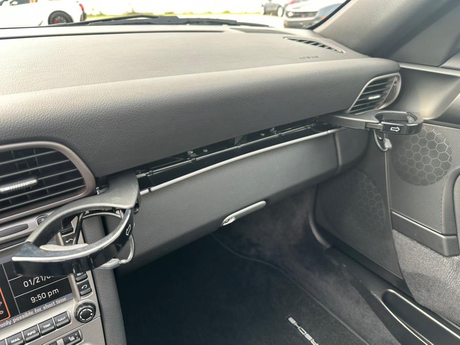 2007 Porsche 911 2dr Cpe Carrera, available for sale in South Windsor, Connecticut | Mike And Tony Auto Sales, Inc. South Windsor, Connecticut 2007 Porsche 911 2dr Cpe Carrera, available for sale in South Windsor, Connecticut | Mike And Tony Auto Sales, Inc. South Windsor, Connecticut