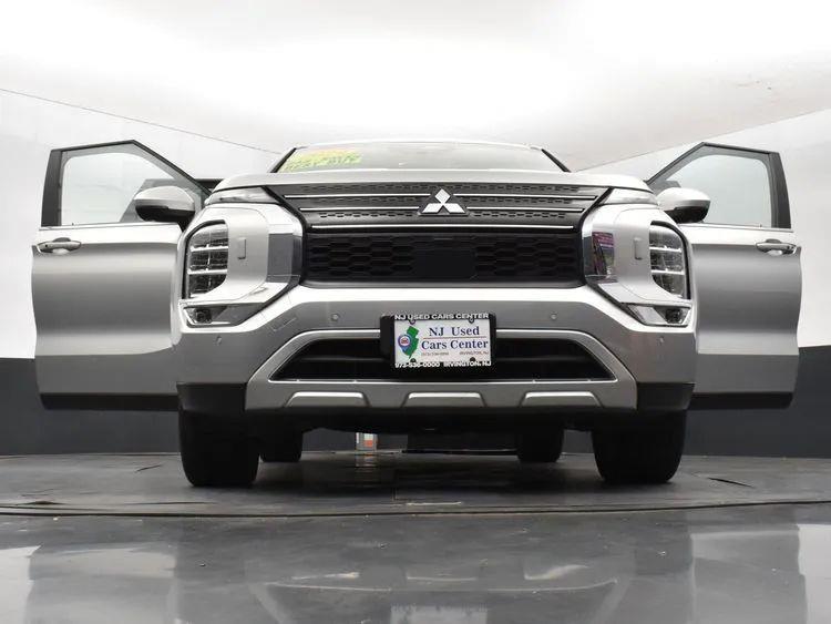 2024 Mitsubishi Outlander SE Sport Utility 4D, available for sale in Irvington, New Jersey | NJ Used Cars Center. Irvington, New Jersey 2024 Mitsubishi Outlander SE Sport Utility 4D, available for sale in Irvington, New Jersey | NJ Used Cars Center. Irvington, New Jersey