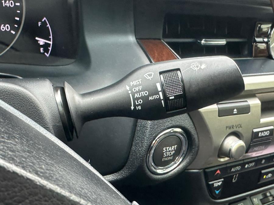 2013 Lexus ES 350 4dr Sdn, available for sale in Irvington , New Jersey | Auto Haus of Irvington Corp. Irvington , New Jersey 2013 Lexus ES 350 4dr Sdn, available for sale in Irvington , New Jersey | Auto Haus of Irvington Corp. Irvington , New Jersey