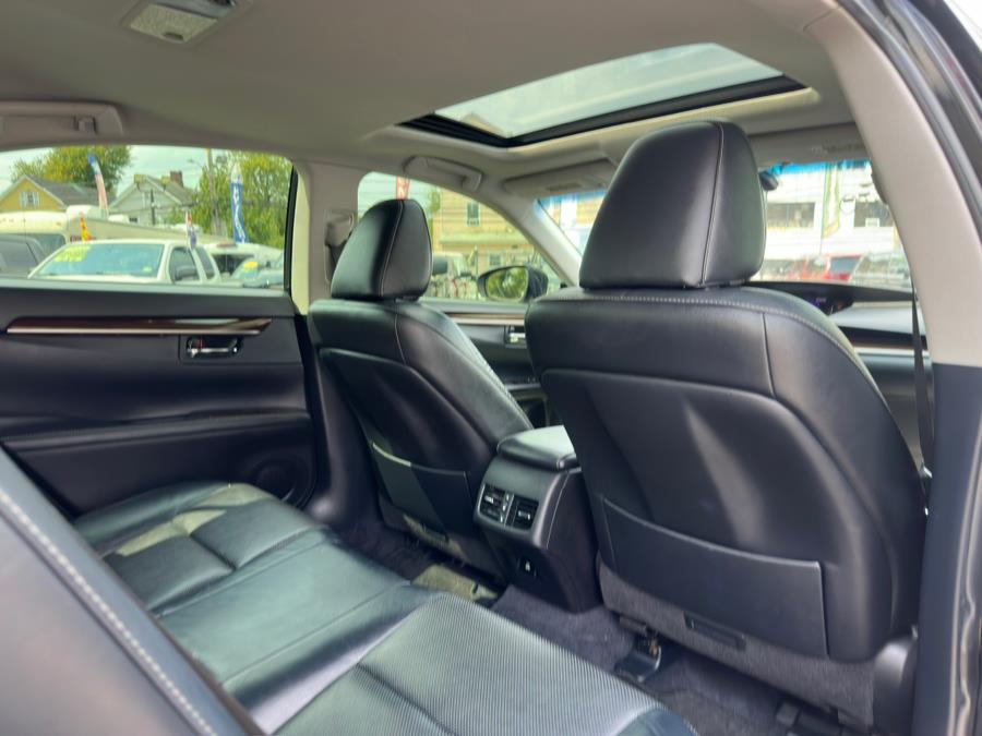 2013 Lexus ES 350 4dr Sdn, available for sale in Irvington , New Jersey | Auto Haus of Irvington Corp. Irvington , New Jersey 2013 Lexus ES 350 4dr Sdn, available for sale in Irvington , New Jersey | Auto Haus of Irvington Corp. Irvington , New Jersey
