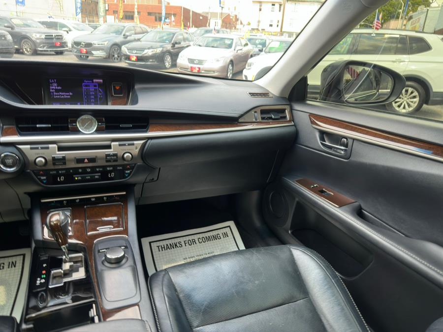 2013 Lexus ES 350 4dr Sdn, available for sale in Irvington , New Jersey | Auto Haus of Irvington Corp. Irvington , New Jersey 2013 Lexus ES 350 4dr Sdn, available for sale in Irvington , New Jersey | Auto Haus of Irvington Corp. Irvington , New Jersey