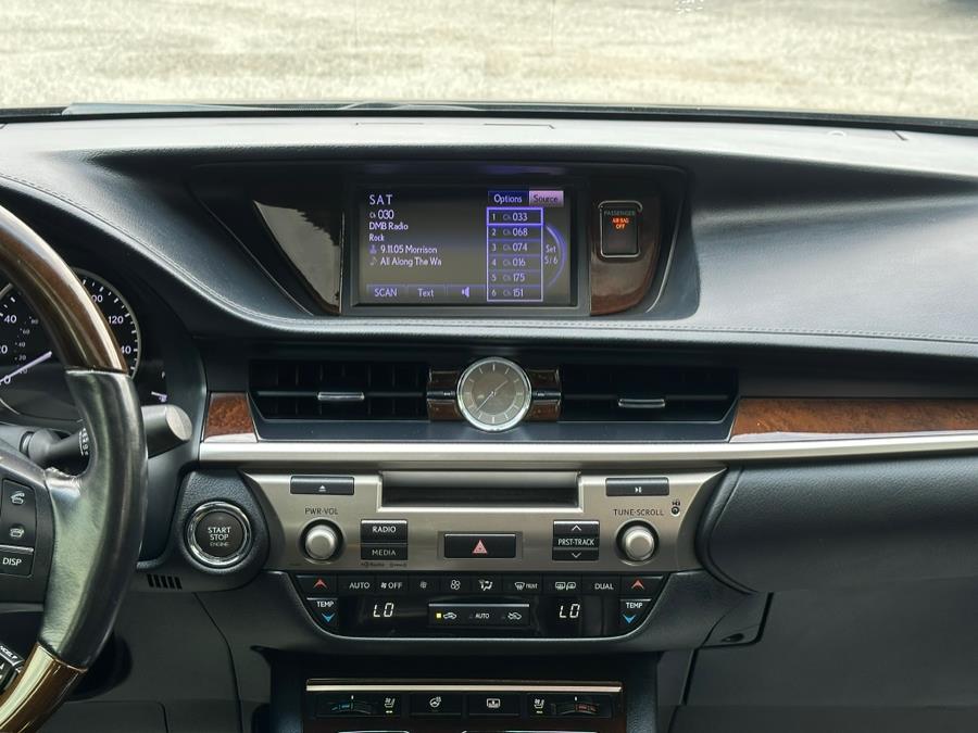 2013 Lexus ES 350 4dr Sdn, available for sale in Irvington , New Jersey | Auto Haus of Irvington Corp. Irvington , New Jersey 2013 Lexus ES 350 4dr Sdn, available for sale in Irvington , New Jersey | Auto Haus of Irvington Corp. Irvington , New Jersey