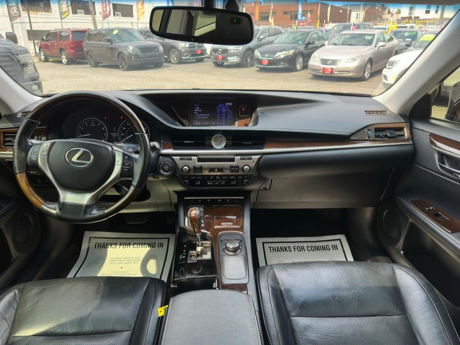 2013 Lexus ES 350 4dr Sdn, available for sale in Irvington , New Jersey | Auto Haus of Irvington Corp. Irvington , New Jersey 2013 Lexus ES 350 4dr Sdn, available for sale in Irvington , New Jersey | Auto Haus of Irvington Corp. Irvington , New Jersey