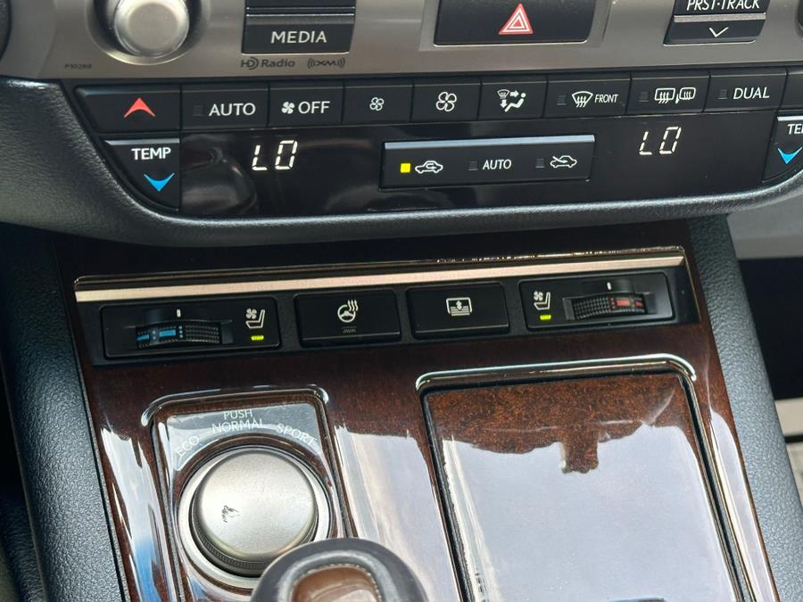 2013 Lexus ES 350 4dr Sdn, available for sale in Irvington , New Jersey | Auto Haus of Irvington Corp. Irvington , New Jersey 2013 Lexus ES 350 4dr Sdn, available for sale in Irvington , New Jersey | Auto Haus of Irvington Corp. Irvington , New Jersey