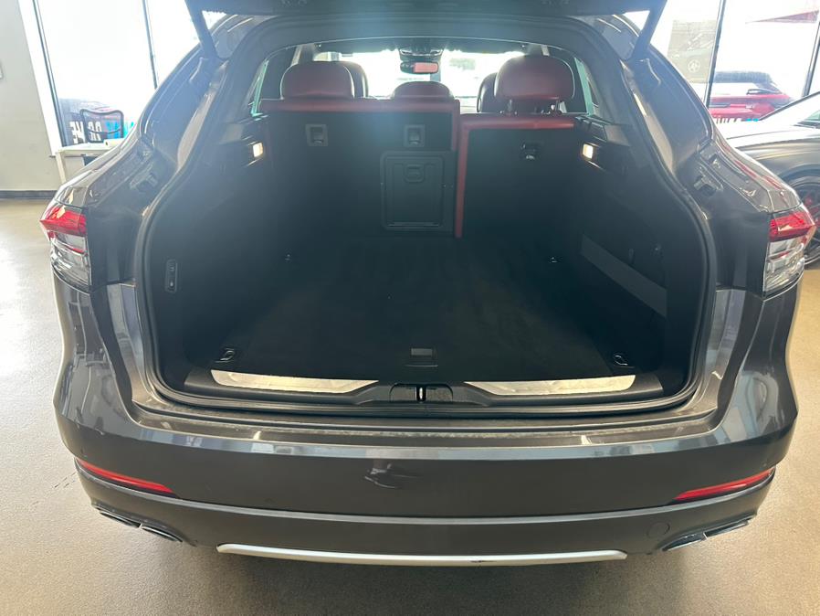 2021 Maserati Levante S GranLusso 3.0L, available for sale in Inwood, New York | 5 Towns Drive. Inwood, New York 2021 Maserati Levante S GranLusso 3.0L, available for sale in Inwood, New York | 5 Towns Drive. Inwood, New York