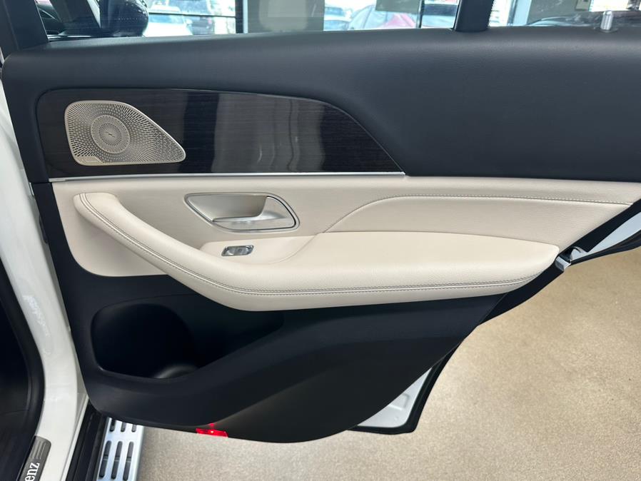 2022 Mercedes-Benz GLE GLE 350 4MATIC SUV, available for sale in Inwood, New York | 5 Towns Drive. Inwood, New York 2022 Mercedes-Benz GLE GLE 350 4MATIC SUV, available for sale in Inwood, New York | 5 Towns Drive. Inwood, New York