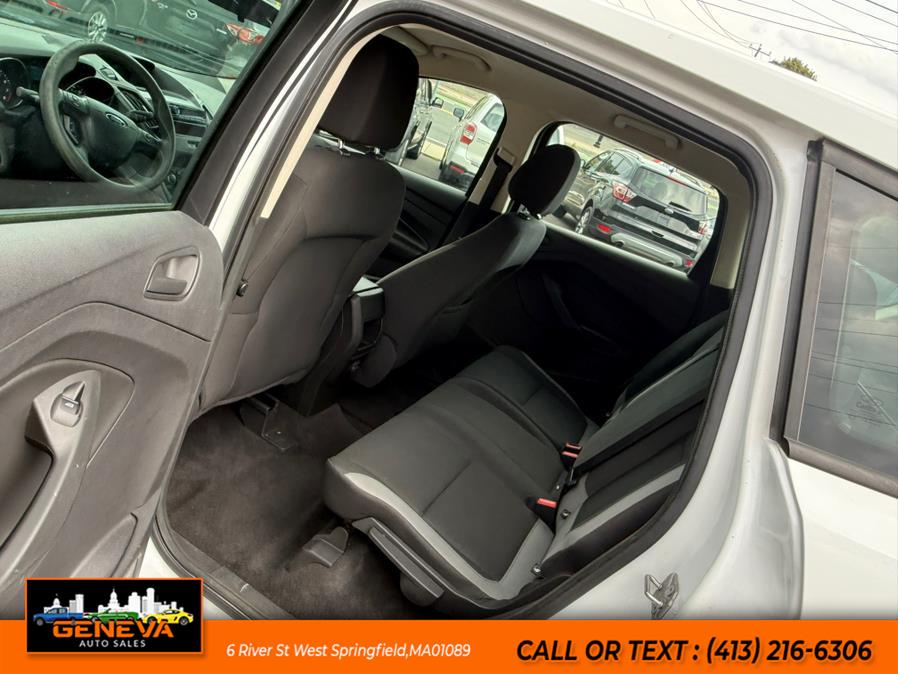 2013 Ford Escape FWD 4dr S, available for sale in West Springfield, Massachusetts | Geneva Auto Sales LLC. West Springfield, Massachusetts 2013 Ford Escape FWD 4dr S, available for sale in West Springfield, Massachusetts | Geneva Auto Sales LLC. West Springfield, Massachusetts