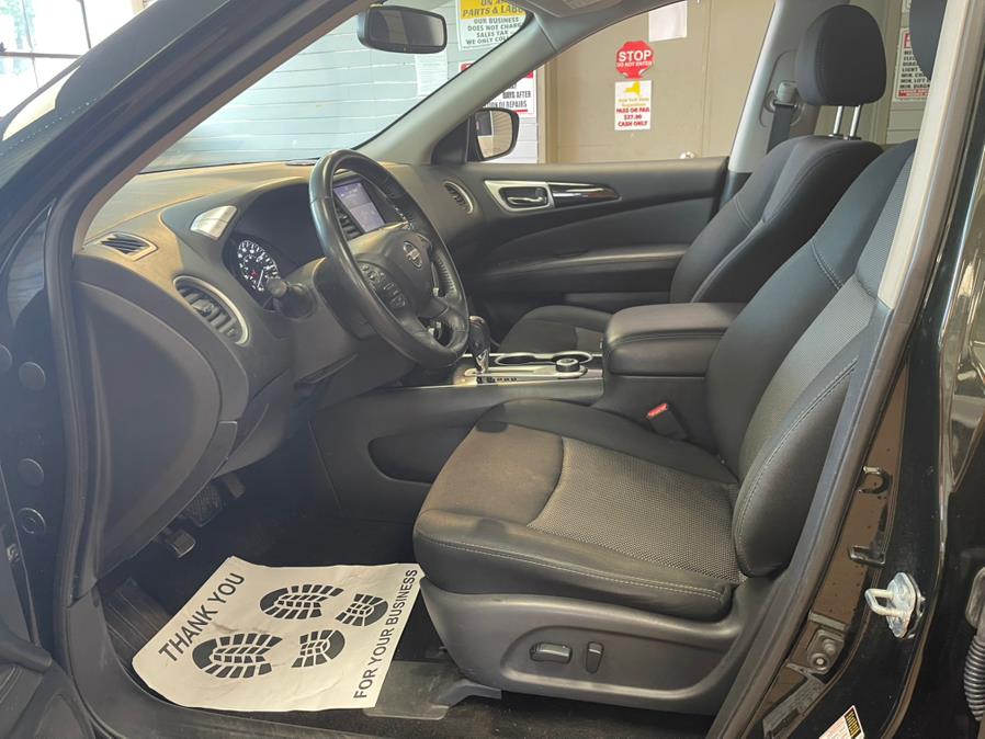 2018 Nissan Pathfinder 4x4 SL, available for sale in Suffern, New York | Rockland Motor Sport. Suffern, New York 2018 Nissan Pathfinder 4x4 SL, available for sale in Suffern, New York | Rockland Motor Sport. Suffern, New York