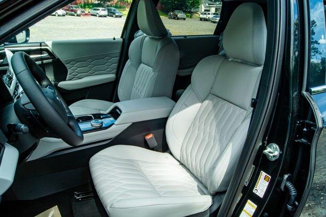 2025 Mitsubishi Outlander , available for sale in Great Neck, New York | Camy Cars. Great Neck, New York 2025 Mitsubishi Outlander , available for sale in Great Neck, New York | Camy Cars. Great Neck, New York