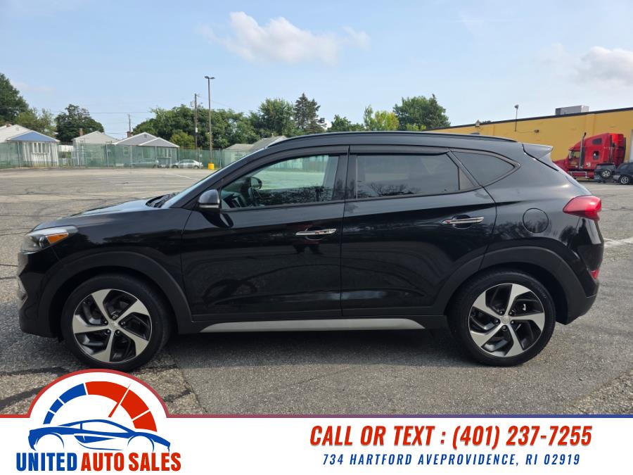 2017 Hyundai Tucson Value photo 2