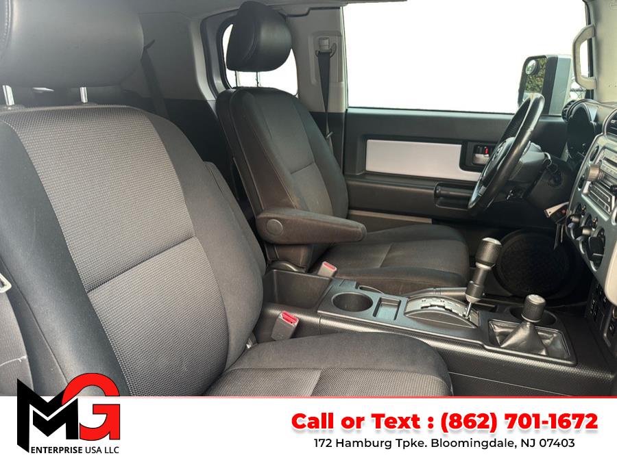 2007 Toyota FJ Cruiser 4WD 4dr Auto (Natl), available for sale in Bloomingdale, New Jersey | MG Enterprise USA. Bloomingdale, New Jersey 2007 Toyota FJ Cruiser 4WD 4dr Auto (Natl), available for sale in Bloomingdale, New Jersey | MG Enterprise USA. Bloomingdale, New Jersey