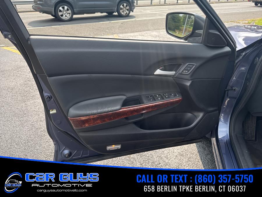 2012 Honda Crosstour 4WD V6 5dr EX-L w/Navi, available for sale in Berlin, Connecticut | Car Guys Automotive LLC. Berlin, Connecticut 2012 Honda Crosstour 4WD V6 5dr EX-L w/Navi, available for sale in Berlin, Connecticut | Car Guys Automotive LLC. Berlin, Connecticut