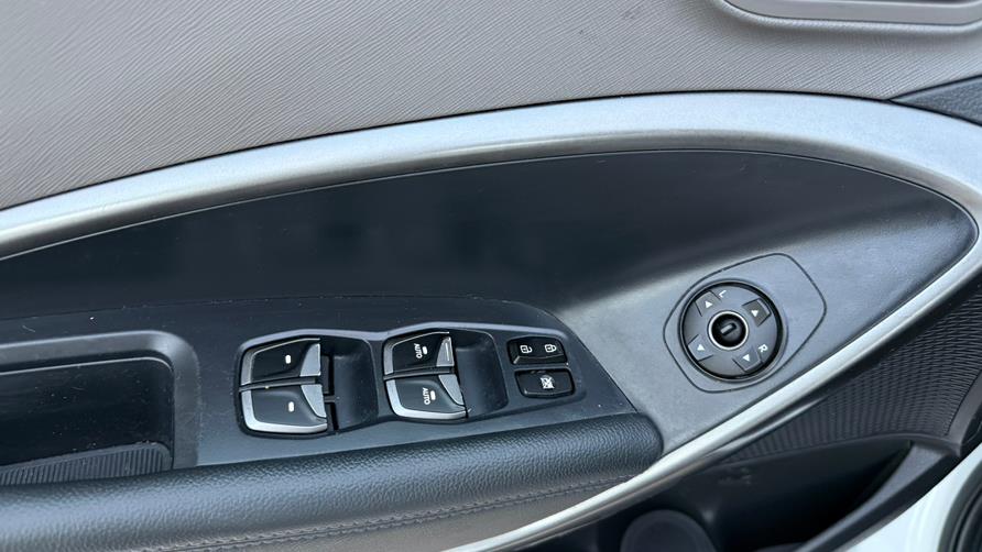 2017 Hyundai Santa Fe Sport 2.4L Auto, available for sale in Tustin, California | Carox LLC. Tustin, California 2017 Hyundai Santa Fe Sport 2.4L Auto, available for sale in Tustin, California | Carox LLC. Tustin, California
