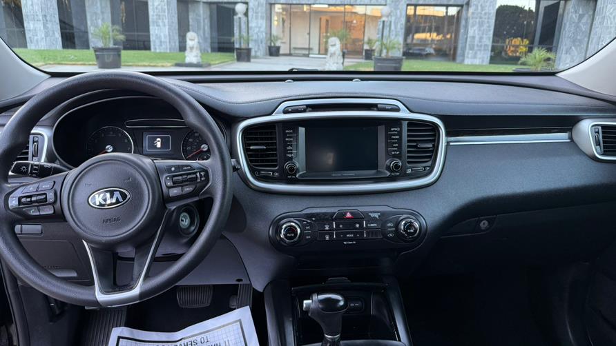 2018 Kia Sorento LX FWD, available for sale in Tustin, California | Carox LLC. Tustin, California 2018 Kia Sorento LX FWD, available for sale in Tustin, California | Carox LLC. Tustin, California