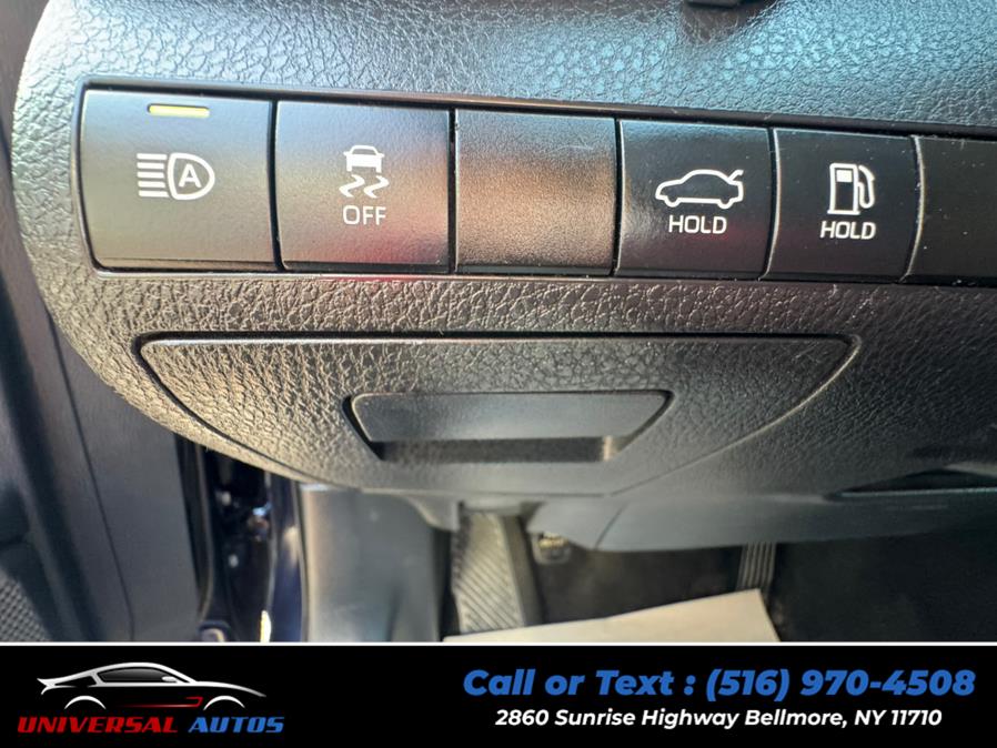 2022 Toyota Camry SE Auto (Natl), available for sale in Bellmore, New York | Universal Autos. Bellmore, New York 2022 Toyota Camry SE Auto (Natl), available for sale in Bellmore, New York | Universal Autos. Bellmore, New York