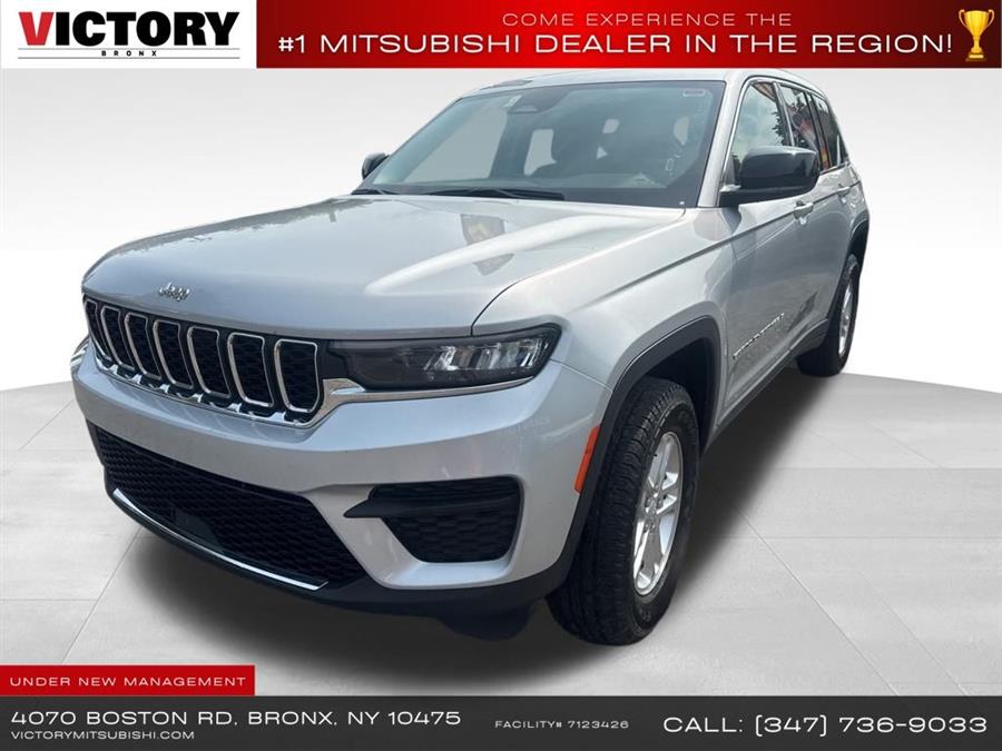 2023 Jeep Grand Cherokee Laredo's photo