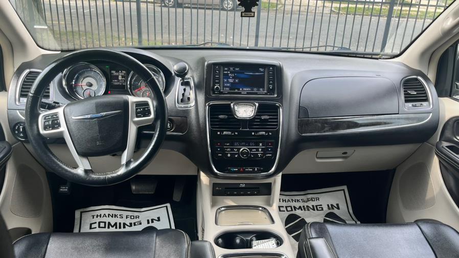 2015 Chrysler Town & Country 4dr Wgn Touring-L, available for sale in Springfield, Massachusetts | Jordan Auto Sales Inc. Springfield, Massachusetts 2015 Chrysler Town & Country 4dr Wgn Touring-L, available for sale in Springfield, Massachusetts | Jordan Auto Sales Inc. Springfield, Massachusetts
