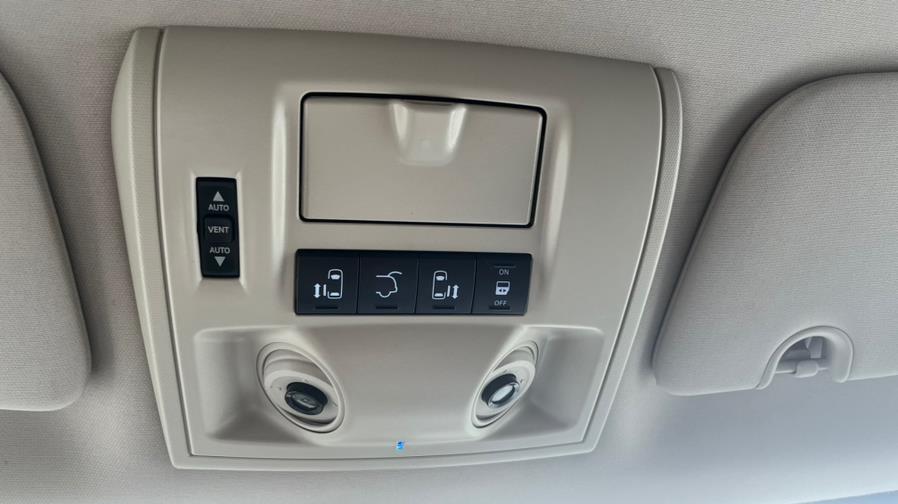 2015 Chrysler Town & Country 4dr Wgn Touring-L, available for sale in Springfield, Massachusetts | Jordan Auto Sales Inc. Springfield, Massachusetts 2015 Chrysler Town & Country 4dr Wgn Touring-L, available for sale in Springfield, Massachusetts | Jordan Auto Sales Inc. Springfield, Massachusetts