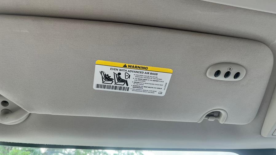 2015 Chrysler Town & Country 4dr Wgn Touring-L, available for sale in Springfield, Massachusetts | Jordan Auto Sales Inc. Springfield, Massachusetts 2015 Chrysler Town & Country 4dr Wgn Touring-L, available for sale in Springfield, Massachusetts | Jordan Auto Sales Inc. Springfield, Massachusetts